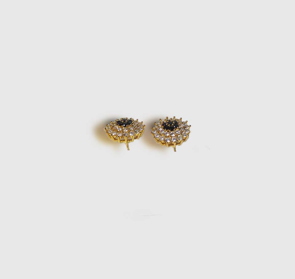 Round Black Stone Stud Earrings – Elegant Classic Design