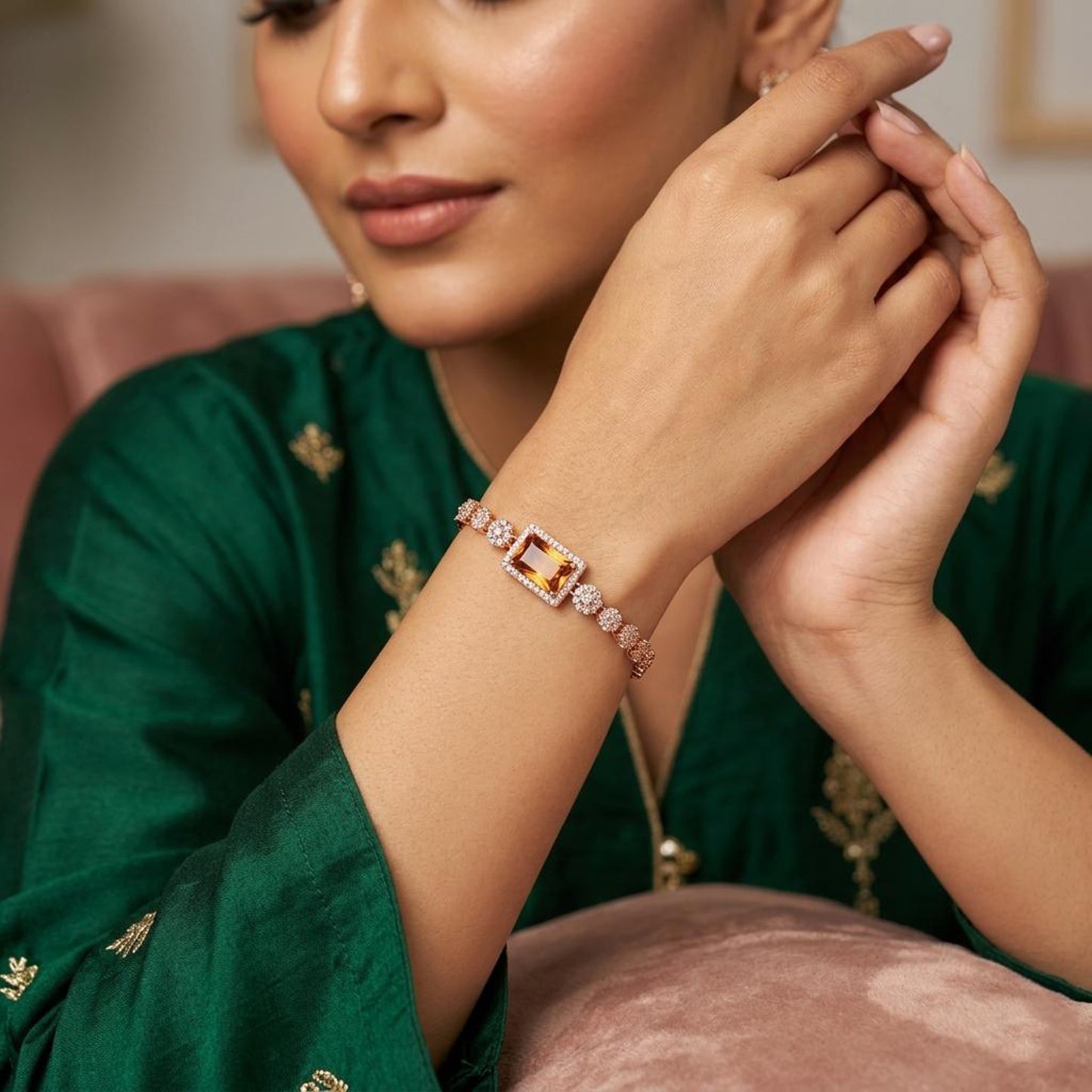 Zircon Bracelet Elegant Zircon Bracelet for Women