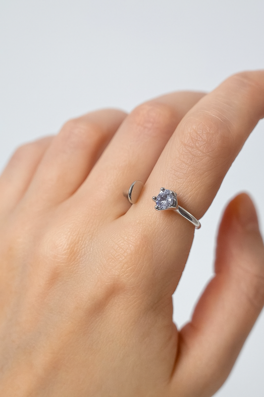 Elegant Silver Zircon Ring – Sparkling Sterling Silver Jewelry