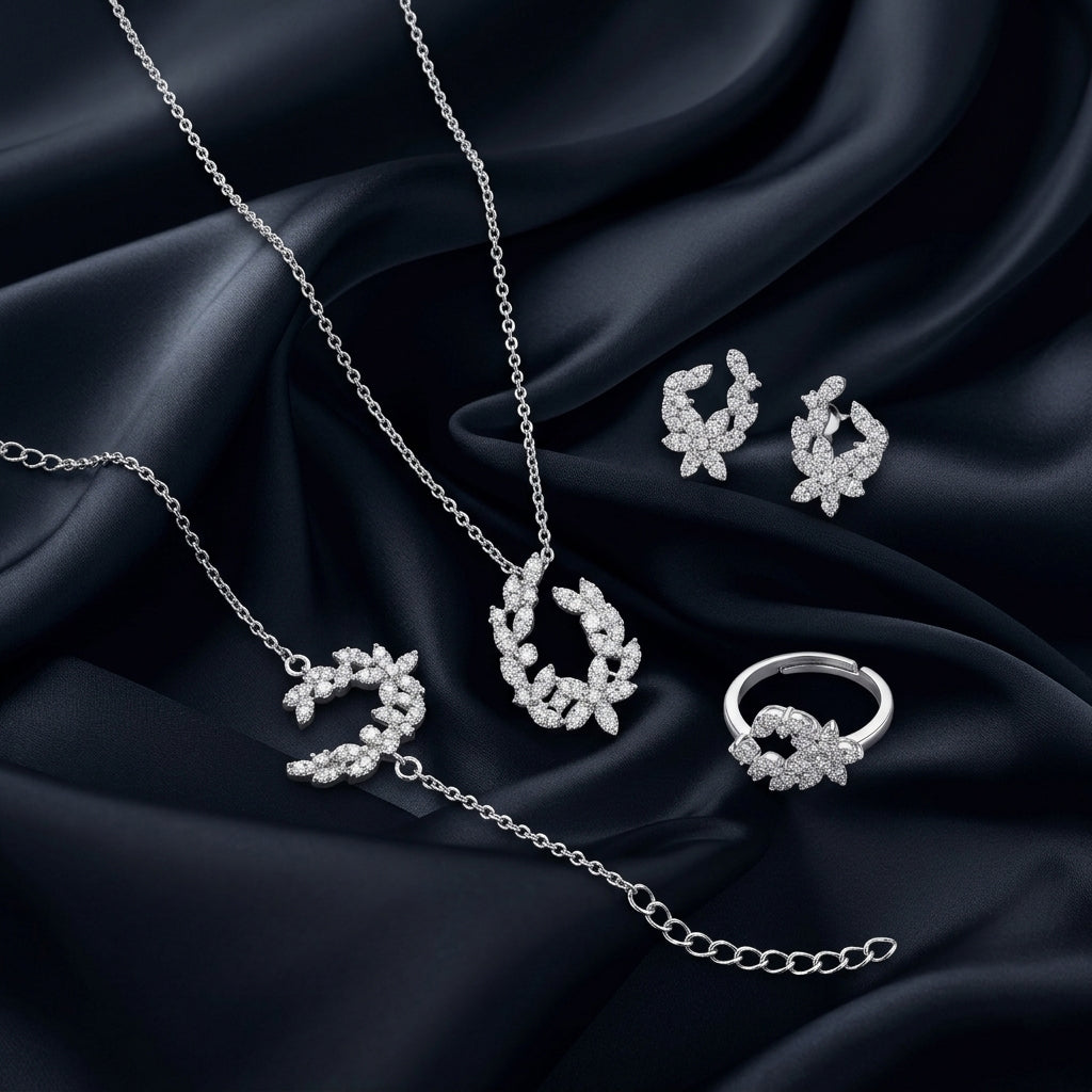Cute Minimal pendent set