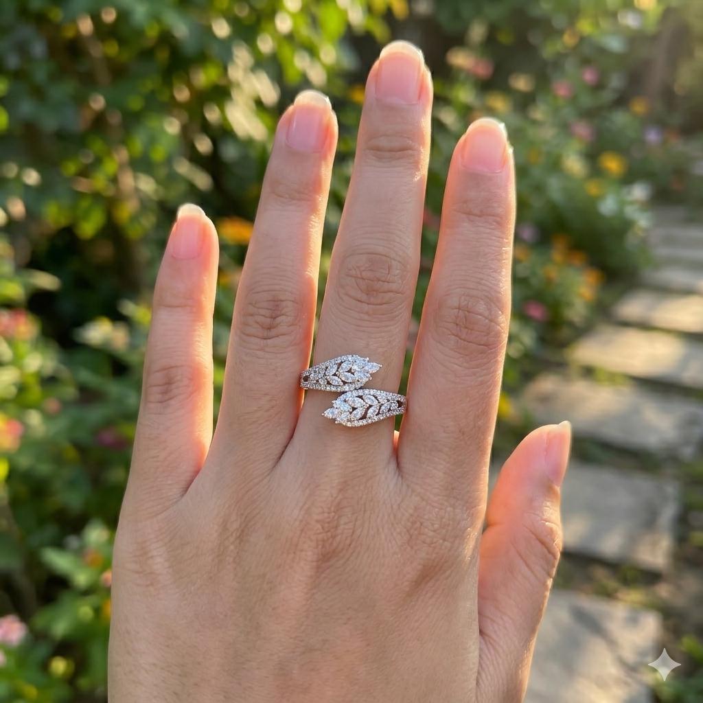 Elegant Leaf Ring – Nature Inspired Design