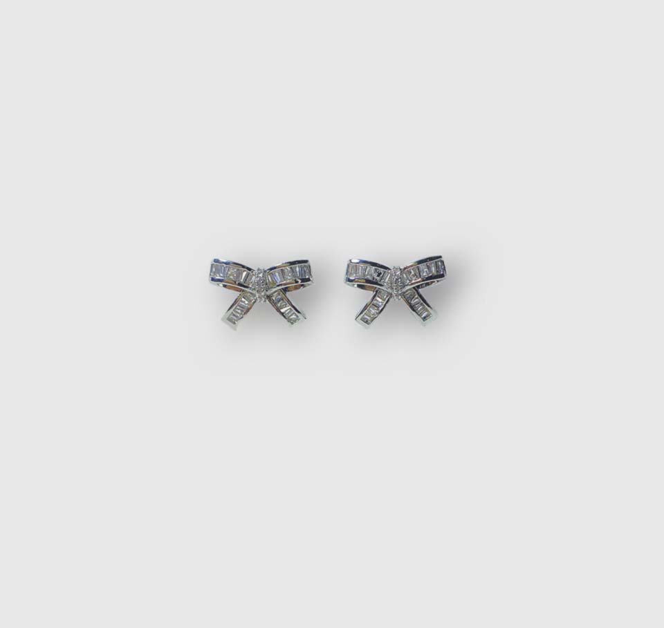 BOW EARRING
