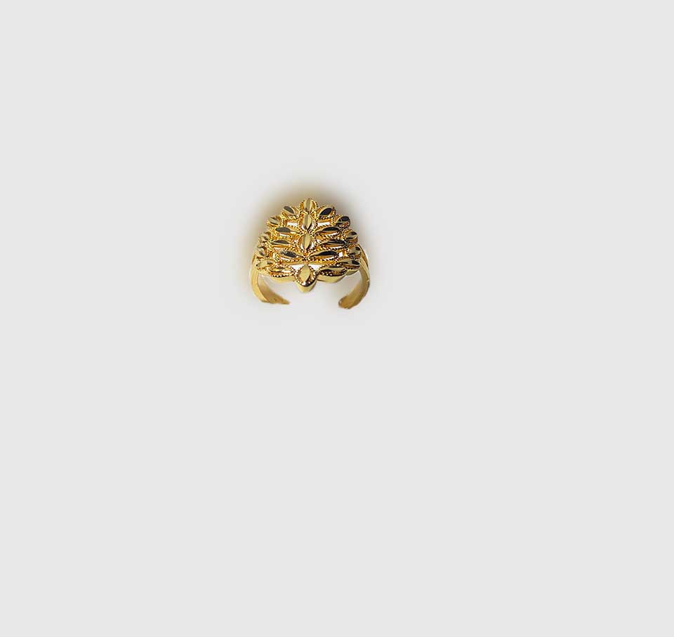 Gold Plated Golden Leaf Ring – Elegant Nature Inspired Design