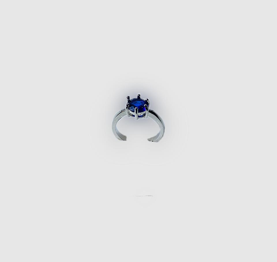 Elegant Single Stone Ring