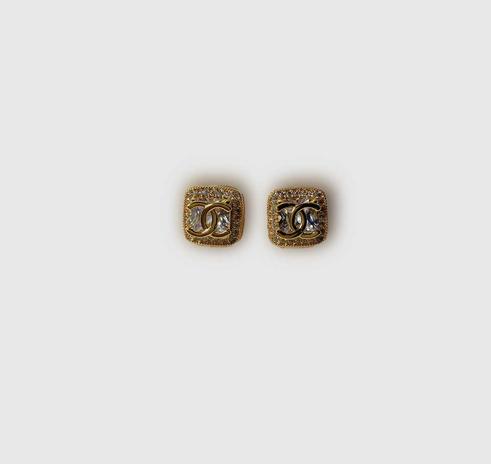 Golden Square Earrings – Modern & Elegant Studs
